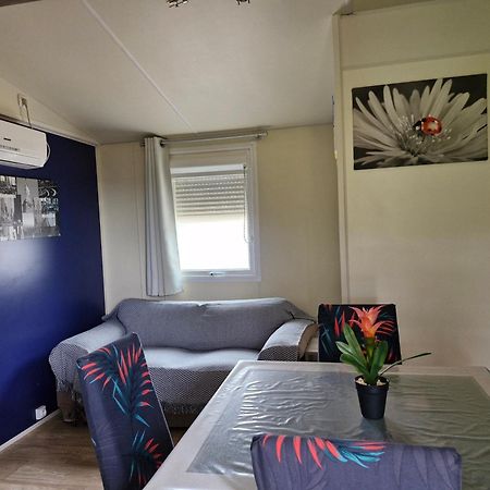 Charmant Mobil-Home Rocbaron 外观 照片