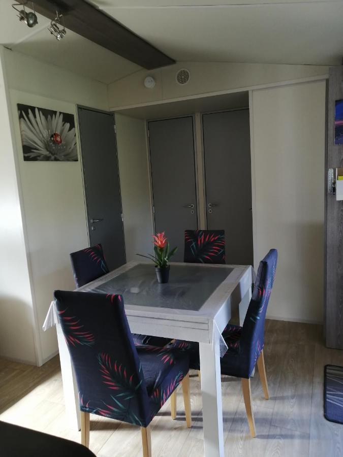 Charmant Mobil-Home Rocbaron 外观 照片