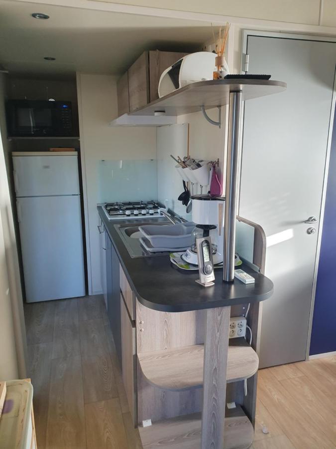 Charmant Mobil-Home Rocbaron 外观 照片